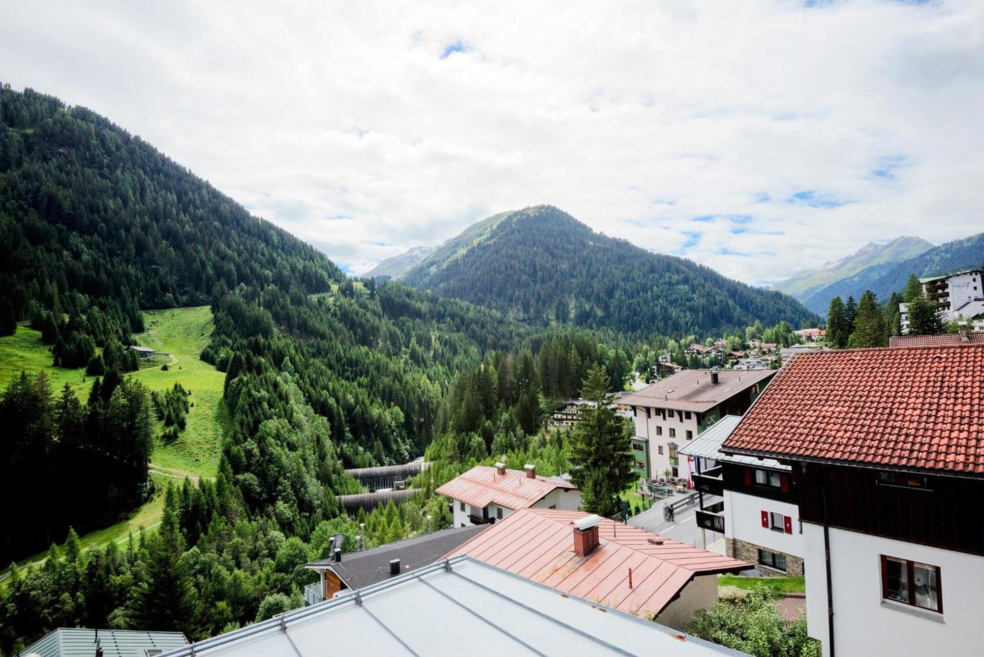 Villa Chiara St Anton am Arlberg Eksteriør billede